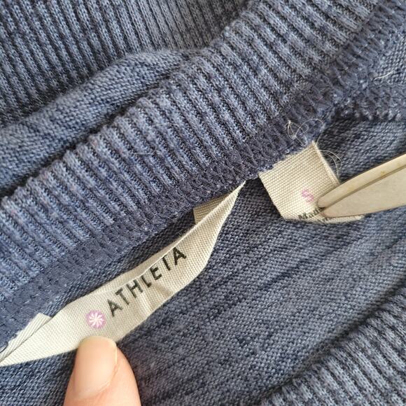 Athleta Cityscapes Sweatshirt Zip Detail Blue Pullover Boxy Fit Small - Picture 8 of 13